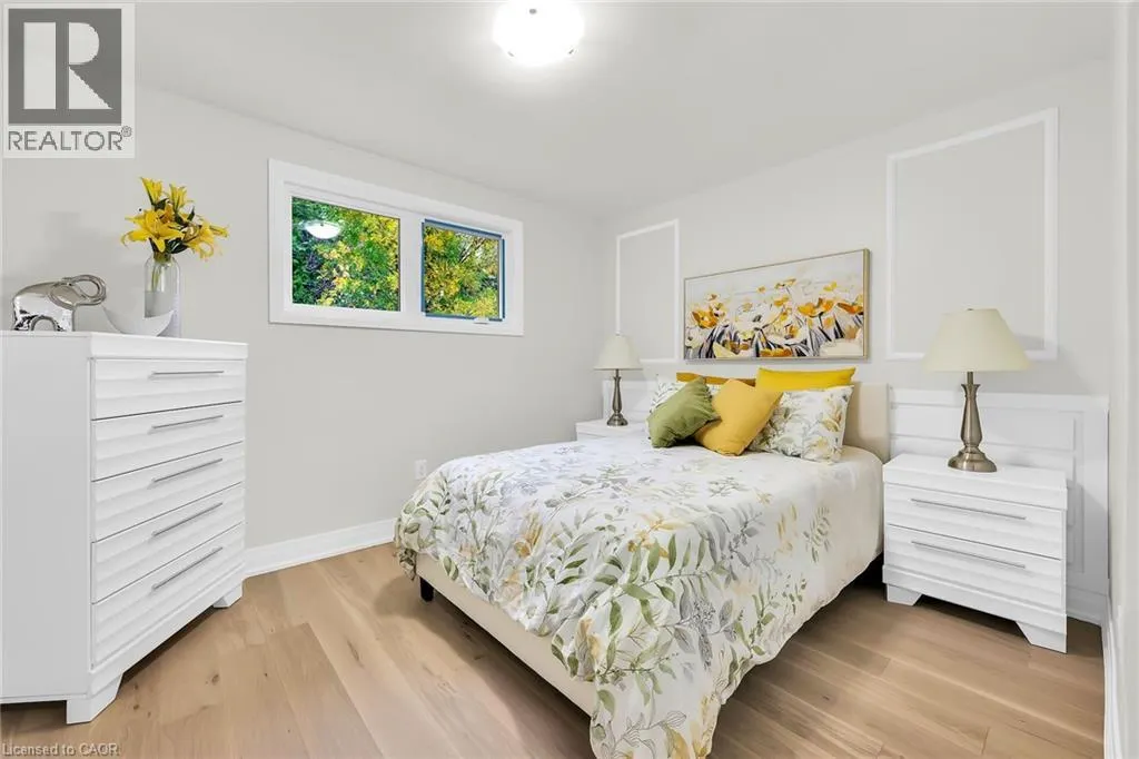 121 APPLEFORD Road