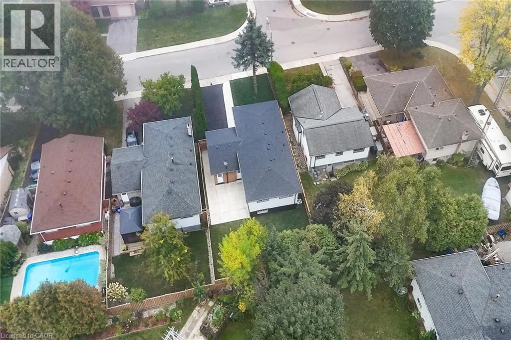 121 APPLEFORD Road