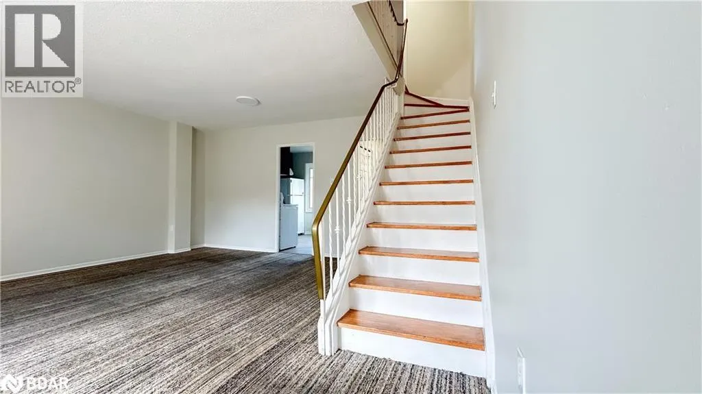 160 JANSEN Avenue Unit# 32, #32