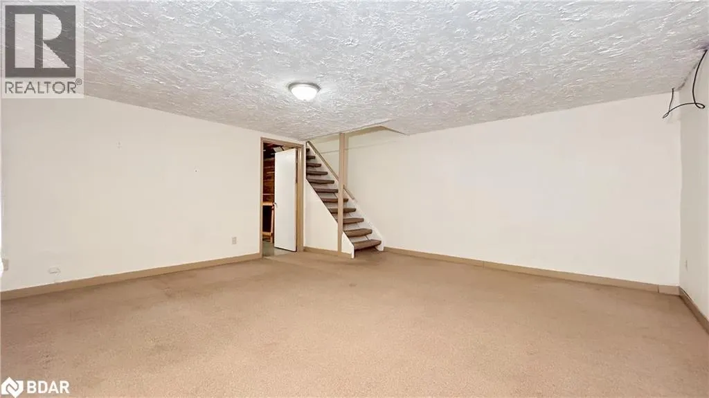 160 JANSEN Avenue Unit# 32, #32