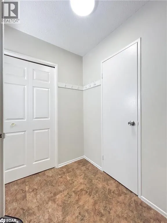 160 JANSEN Avenue Unit# 32, #32