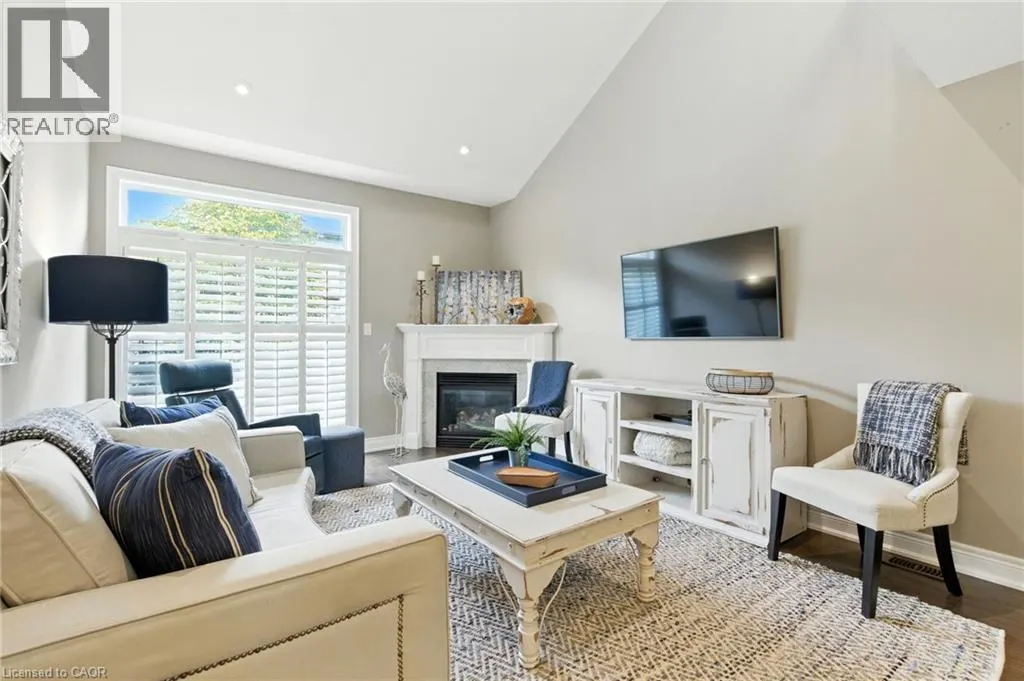4 BURGUNDY Grove