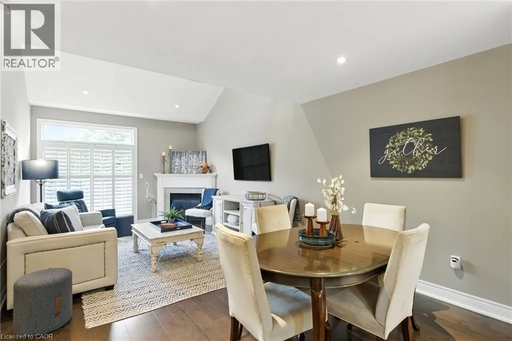4 BURGUNDY Grove