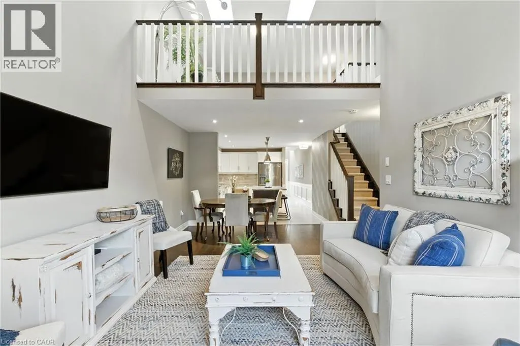 4 BURGUNDY Grove