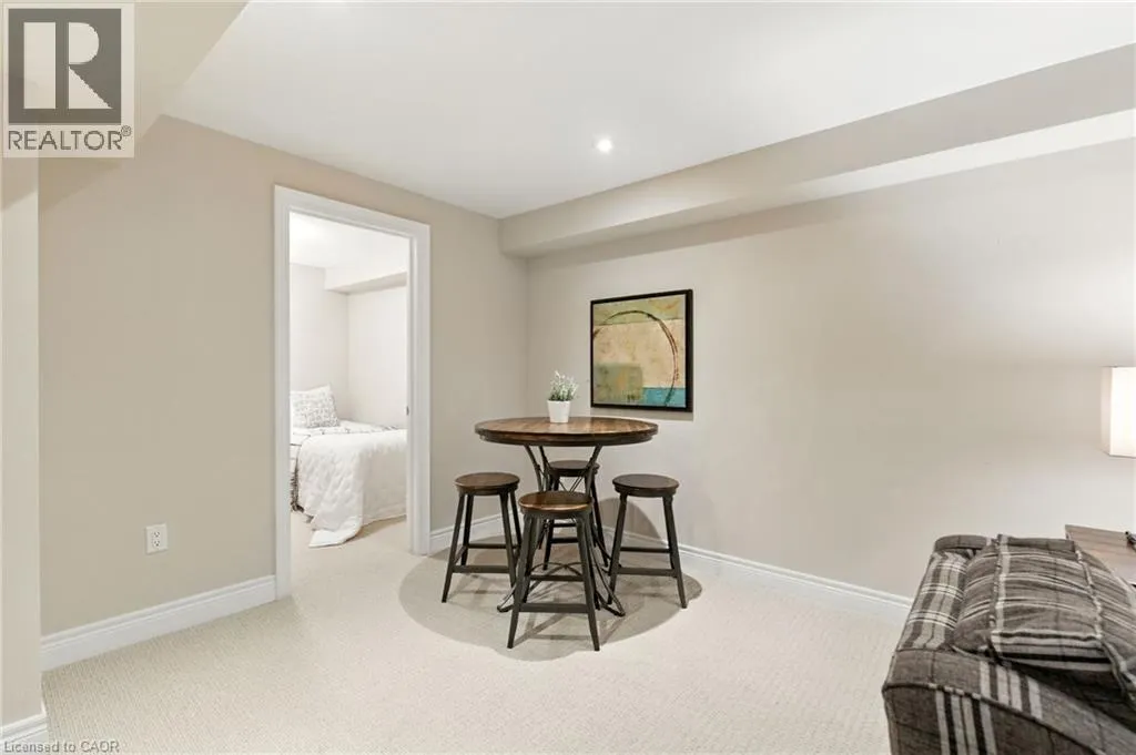 4 BURGUNDY Grove