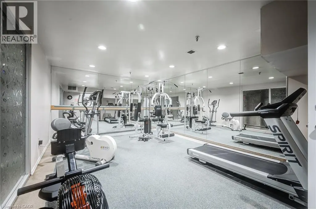 89 WESTWOOD Road Unit# 405, #405