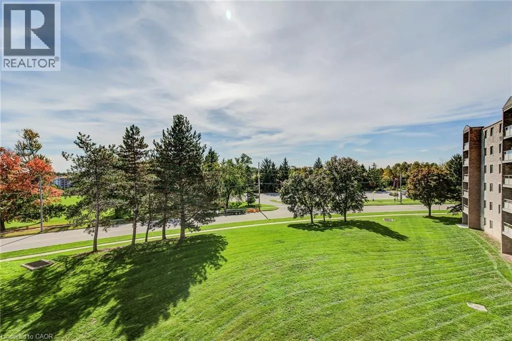 89 WESTWOOD Road Unit# 405, #405