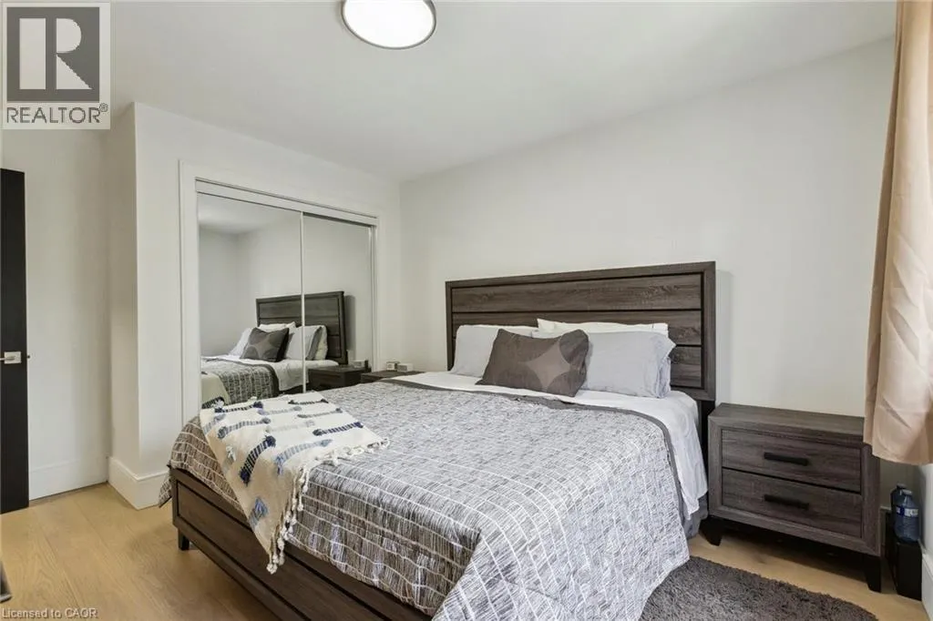 77 IMPERIAL Road N