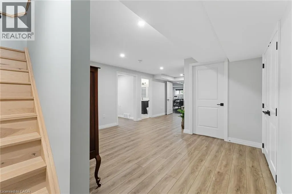29 MCDONALD STREET WEST Street