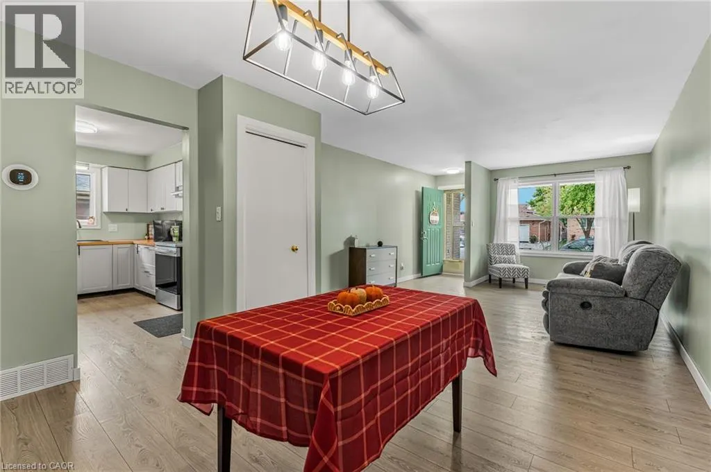 5880 CRIMSON Drive