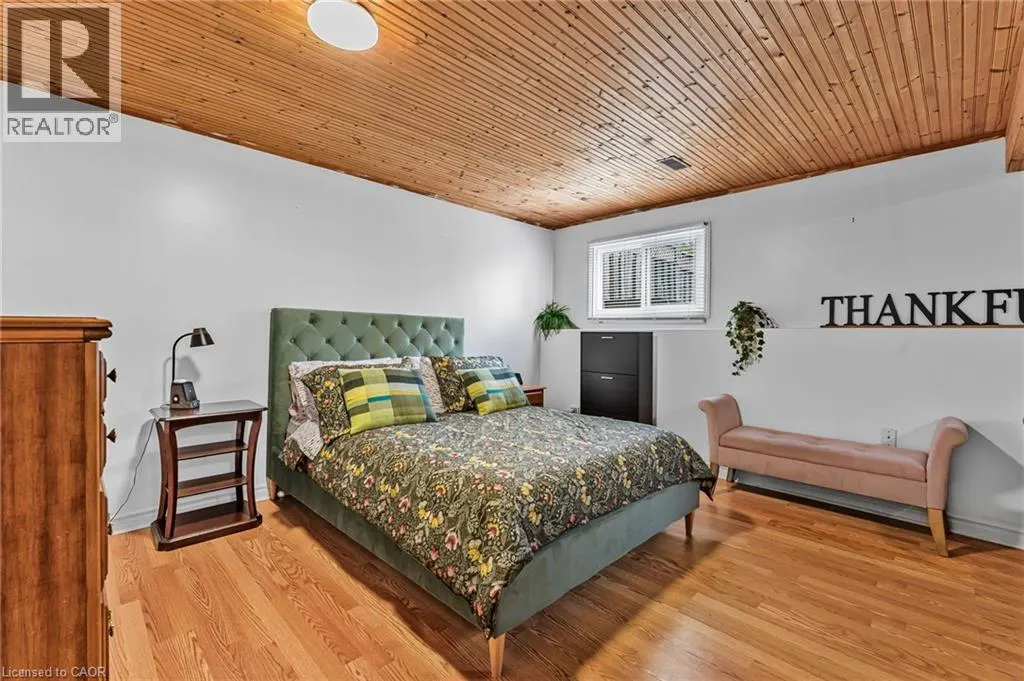 5880 CRIMSON Drive