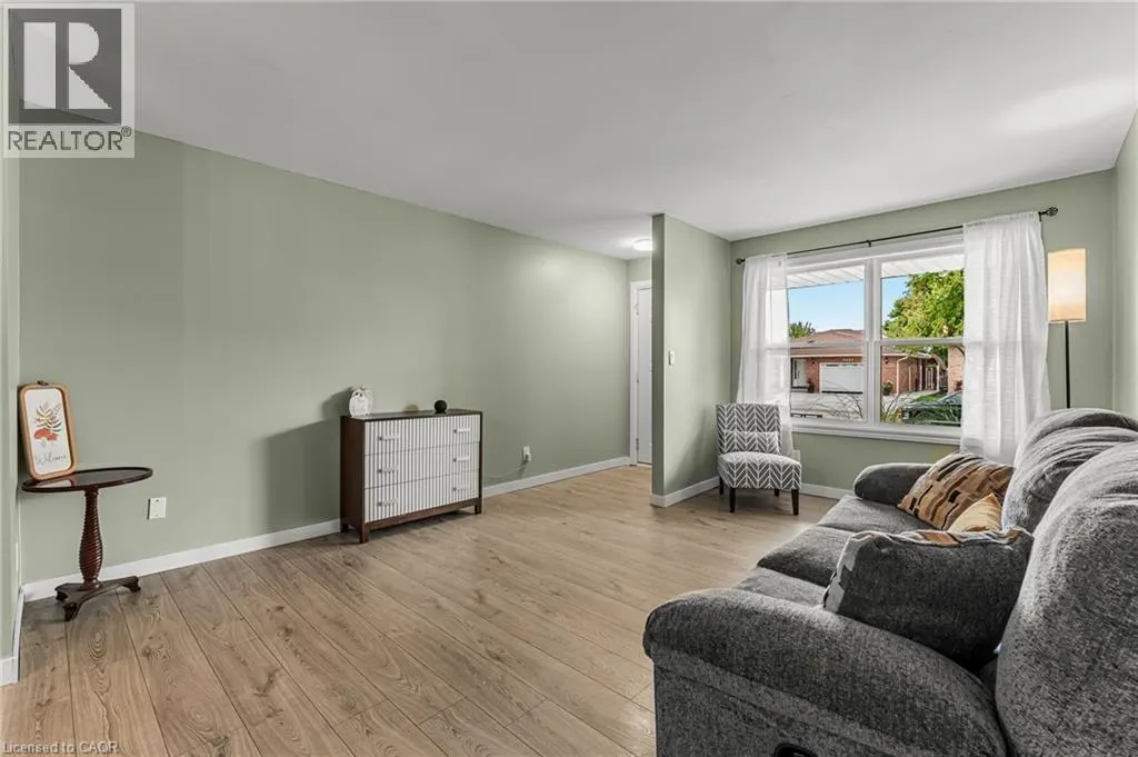 5880 CRIMSON Drive