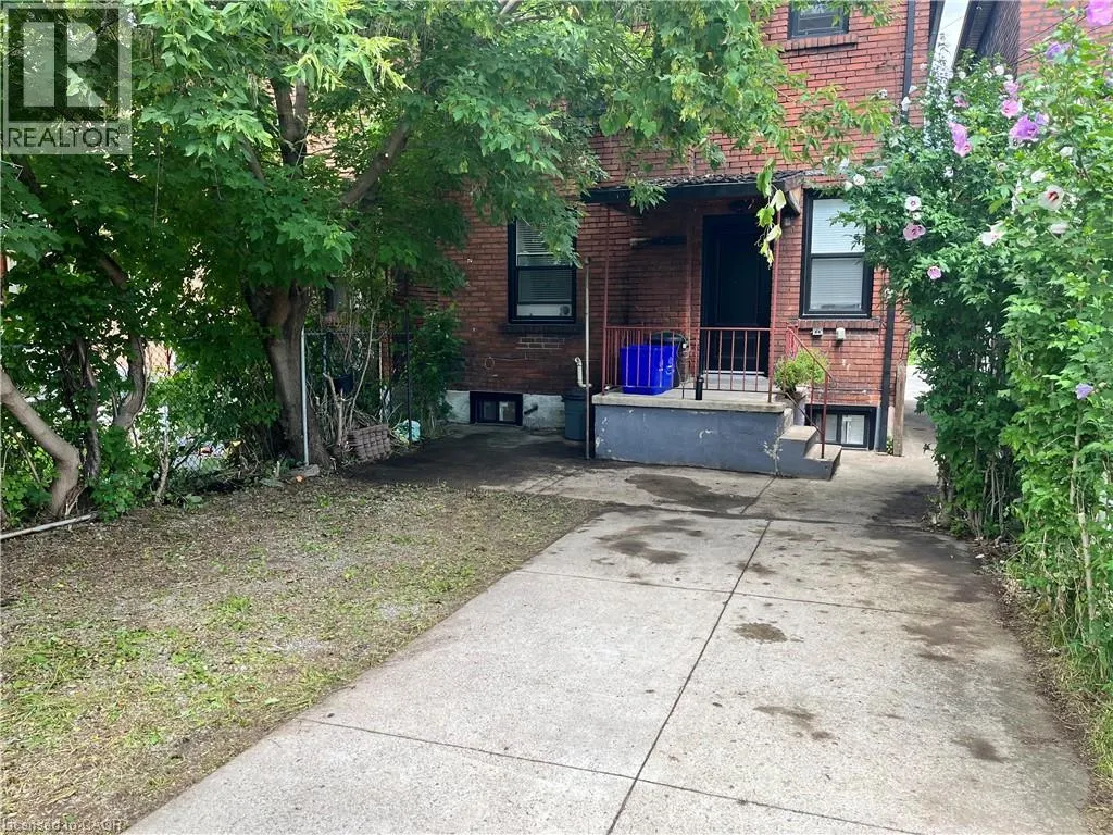 574 CANNON Street E
