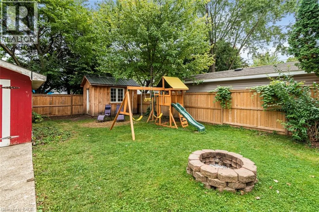 28 LONGFELLOW Avenue