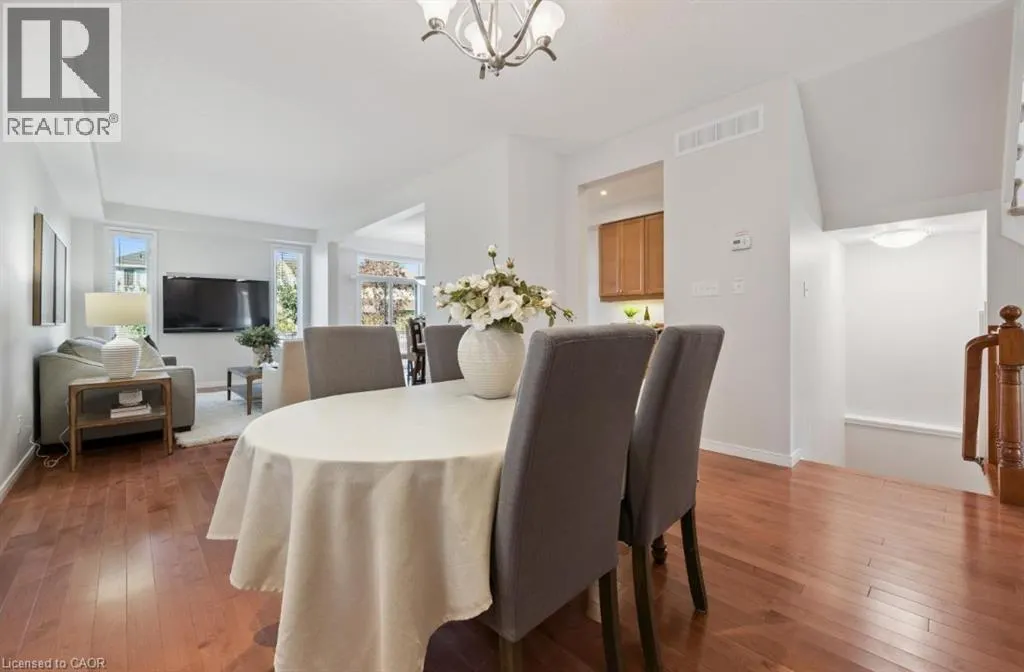 416 BEAUMONT Crescent
