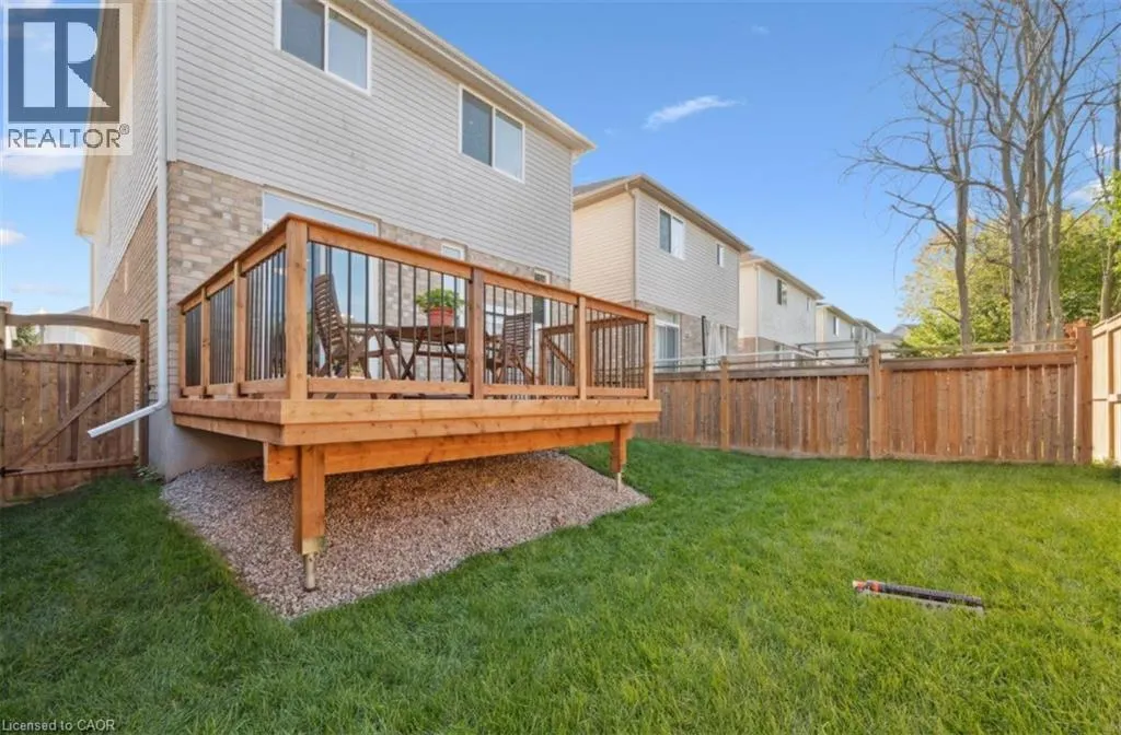 416 BEAUMONT Crescent