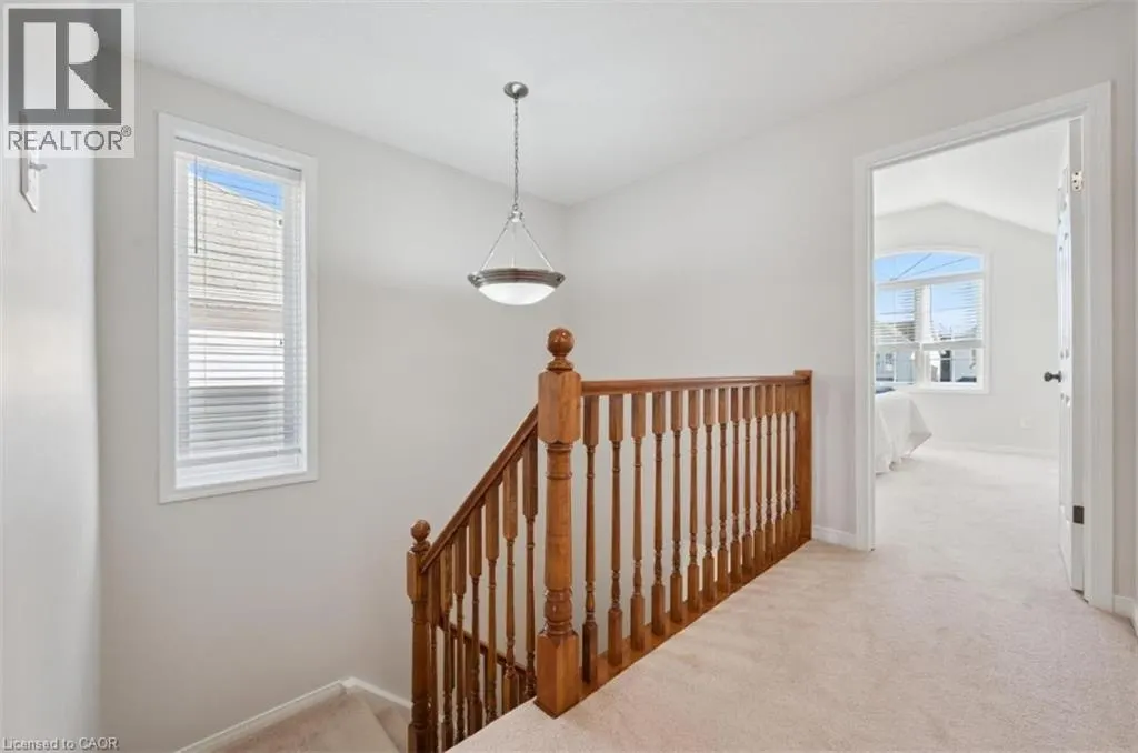 416 BEAUMONT Crescent