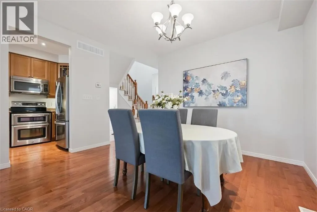 416 BEAUMONT Crescent
