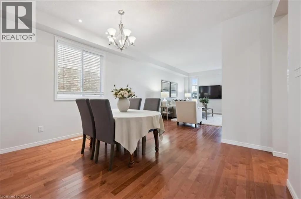 416 BEAUMONT Crescent