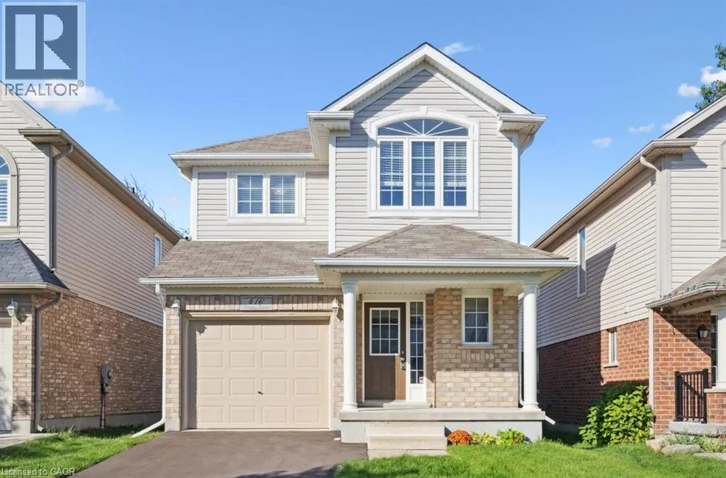 416 BEAUMONT Crescent