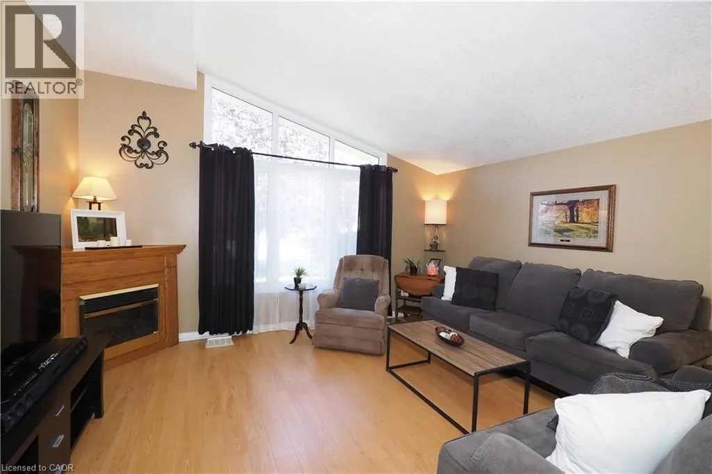 44 MILTON Avenue W