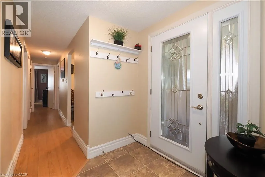 44 MILTON Avenue W