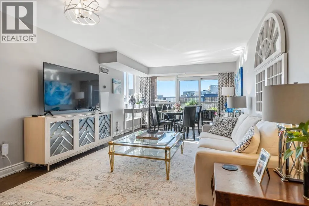 442 MAPLE Avenue Unit# 1101, #1101