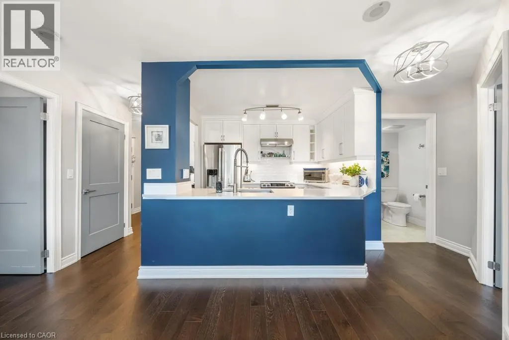 442 MAPLE Avenue Unit# 1101, #1101