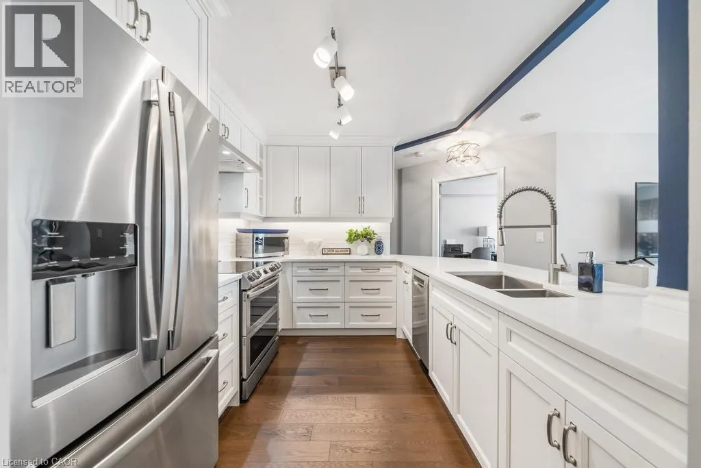 442 MAPLE Avenue Unit# 1101, #1101
