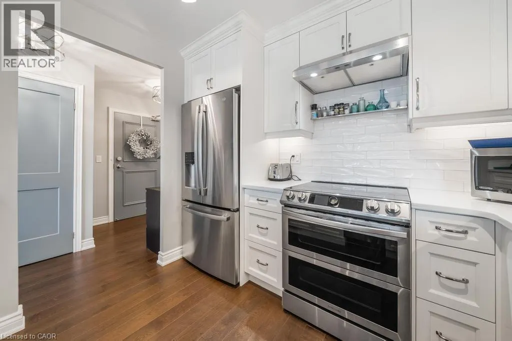 442 MAPLE Avenue Unit# 1101, #1101