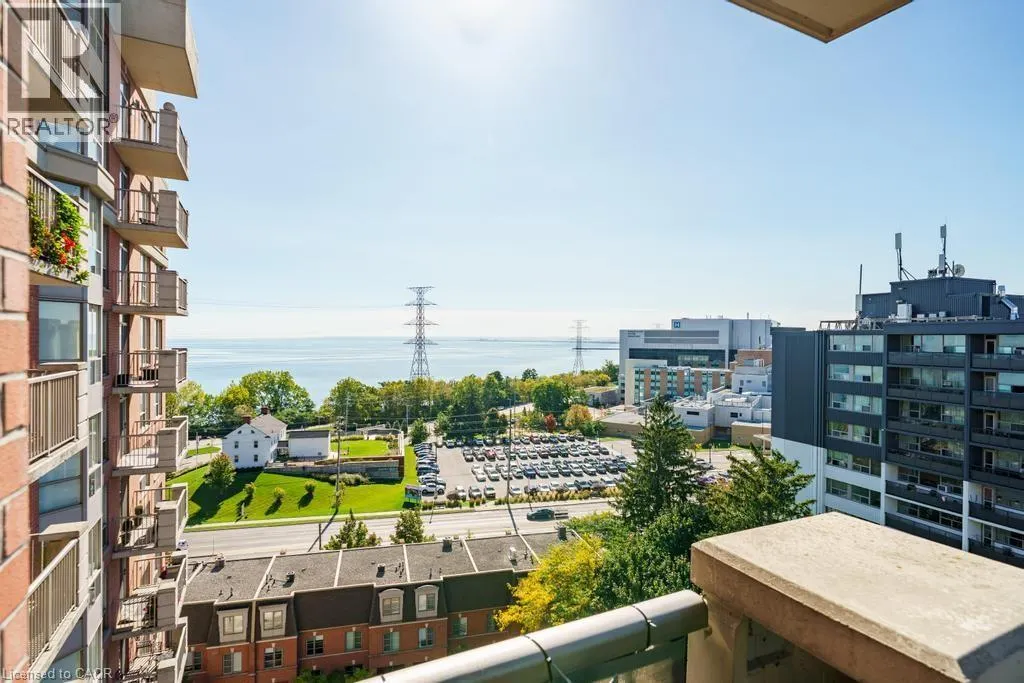442 MAPLE Avenue Unit# 1101, #1101