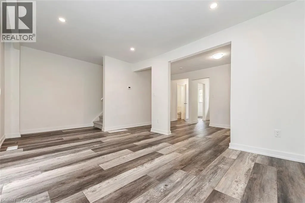 76 WOODMAN Drive N
