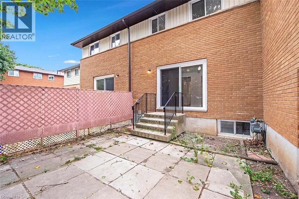 76 WOODMAN Drive N