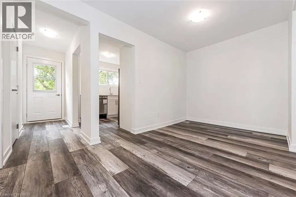 76 WOODMAN Drive N