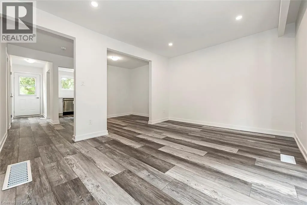76 WOODMAN Drive N