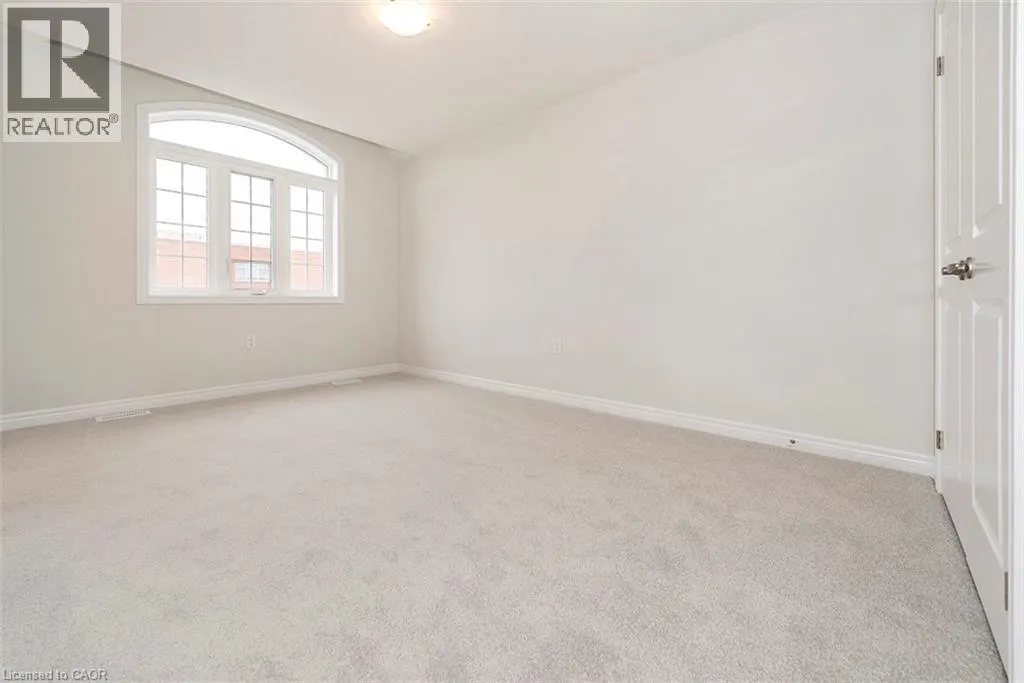 20 LINDEN PARK Lane