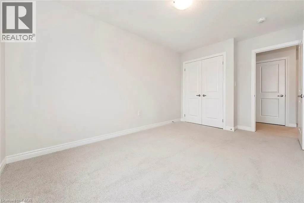 20 LINDEN PARK Lane