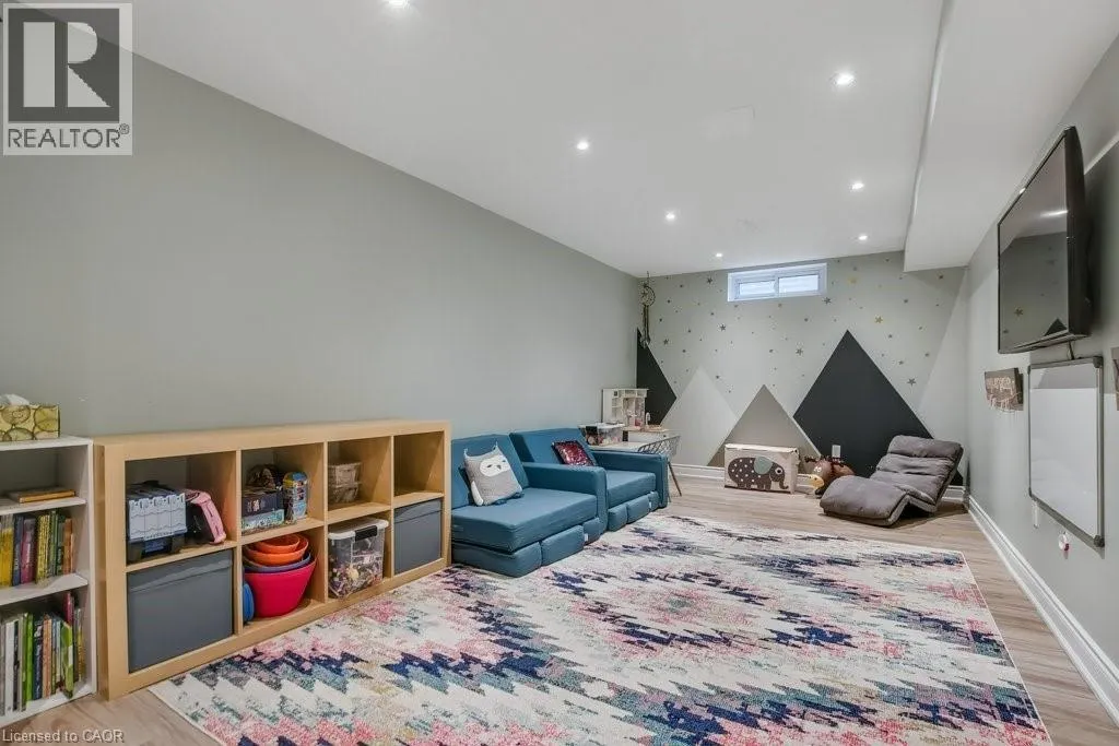 36 CRYSTAL Court
