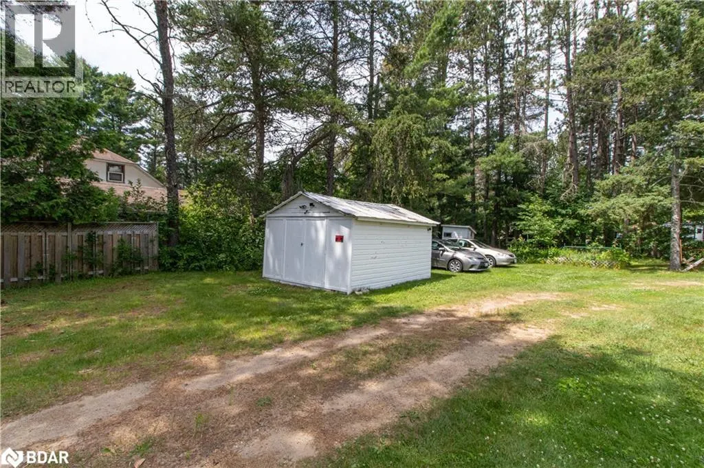 152 OTTAWA Avenue
