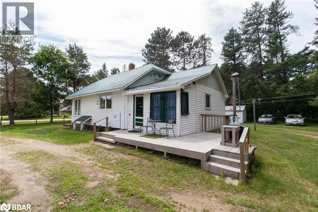 152 OTTAWA Avenue