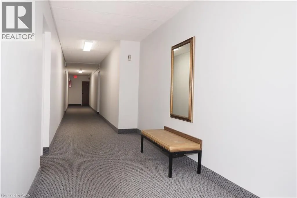 6 WALTON Avenue Unit# 206, #206