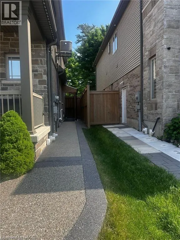 47 ELMBANK Trail