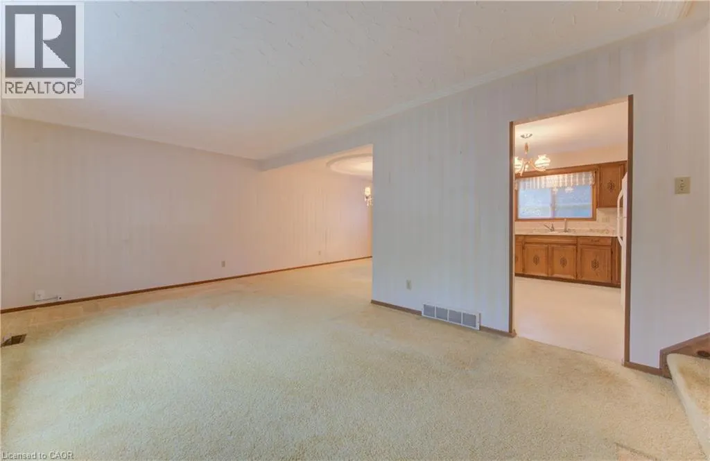 45 WIMBLETON Crescent