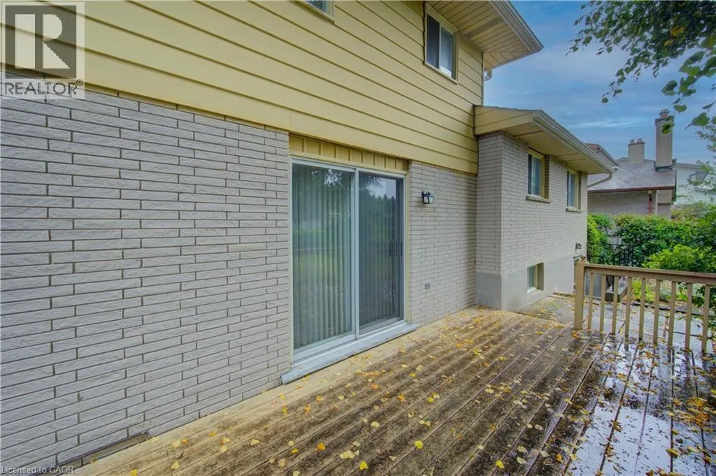 45 WIMBLETON Crescent