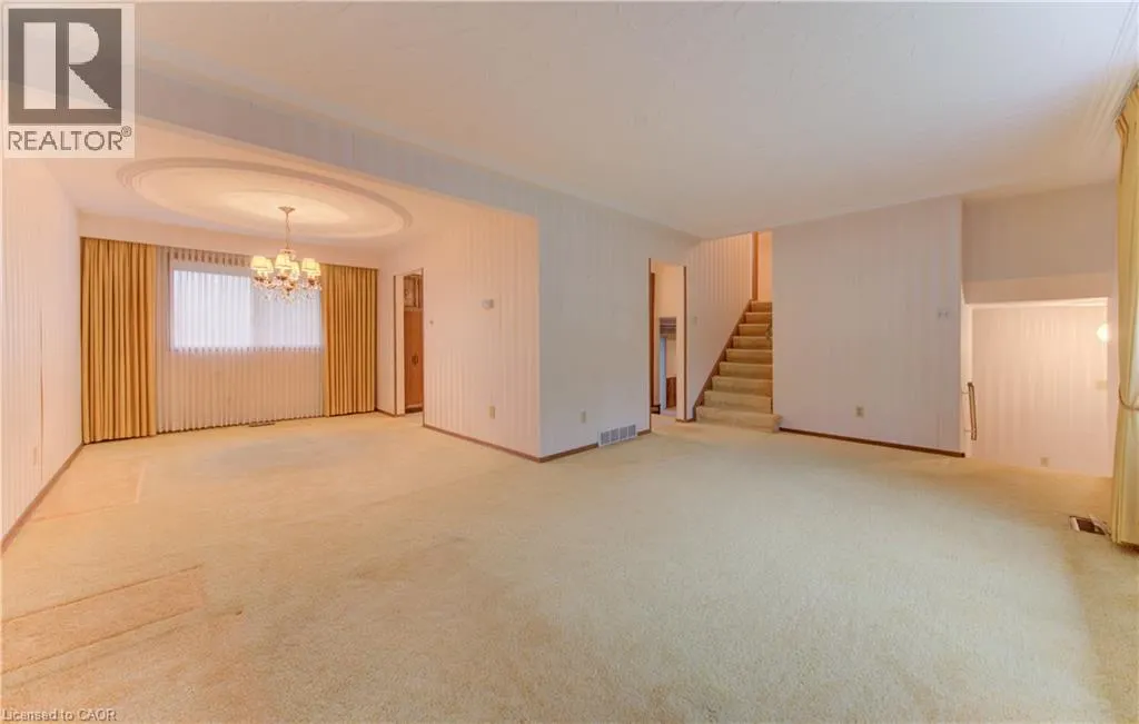 45 WIMBLETON Crescent