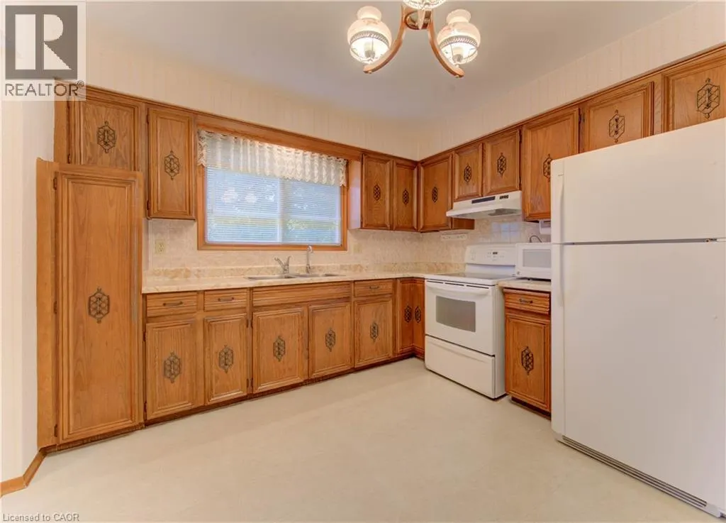45 WIMBLETON Crescent