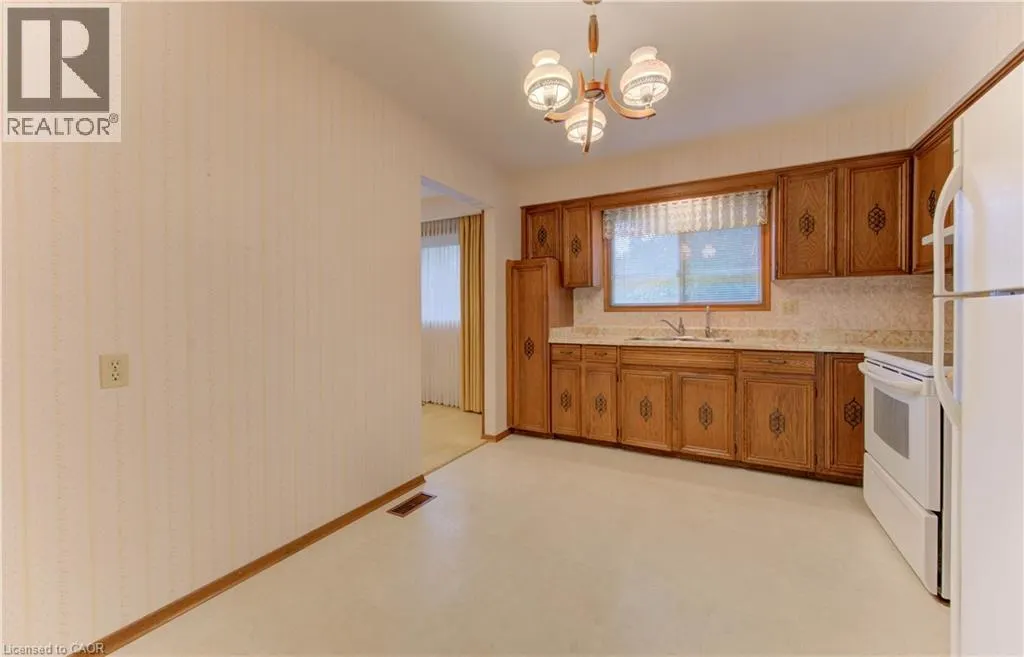 45 WIMBLETON Crescent