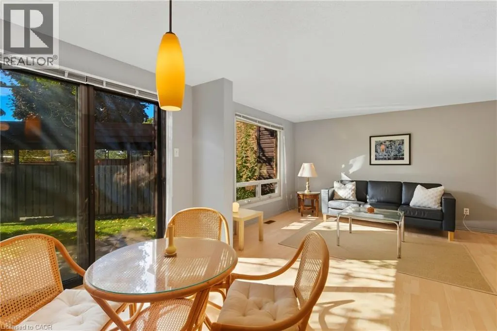 28 UNDERHILL Crescent Unit# 19, #19