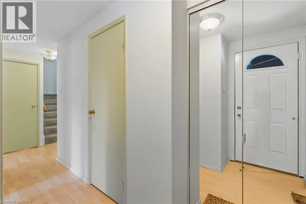 28 UNDERHILL Crescent Unit# 19, #19