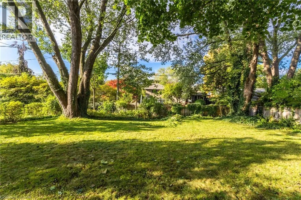 264 CAMELOT Drive